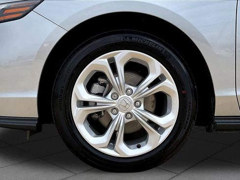 Used 2025 Honda Accord LX image 11