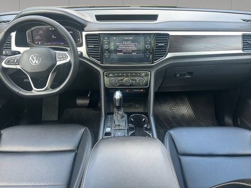 Used 2023 Volkswagen Atlas SE AWD/4WD image 12
