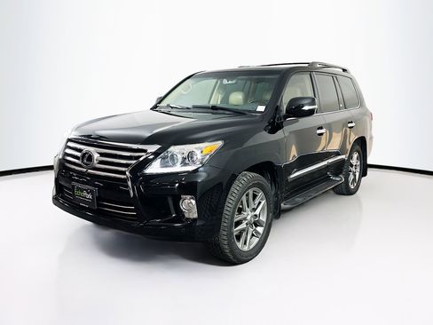 Used 2013 Lexus LX 570 4WD image 3