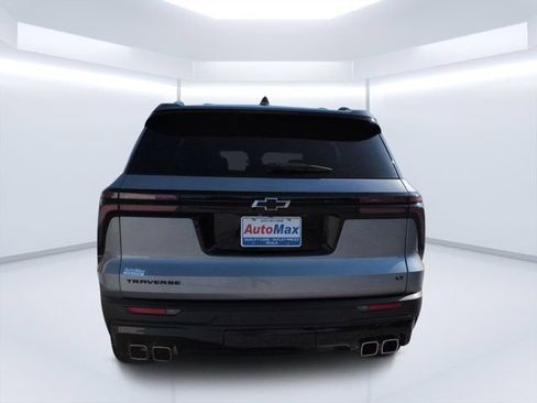 Used 2024 Chevrolet Traverse LT w/ Midnight/Sport Edition FWD image 4