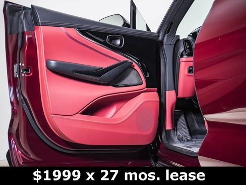 Used 2025 Aston Martin DBX 707 image 31