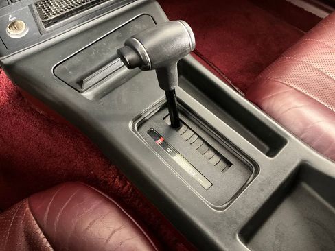 Used 1989 Ford Thunderbird LX image 27