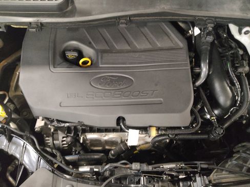 Used 2019 Ford Escape SE FWD image 30
