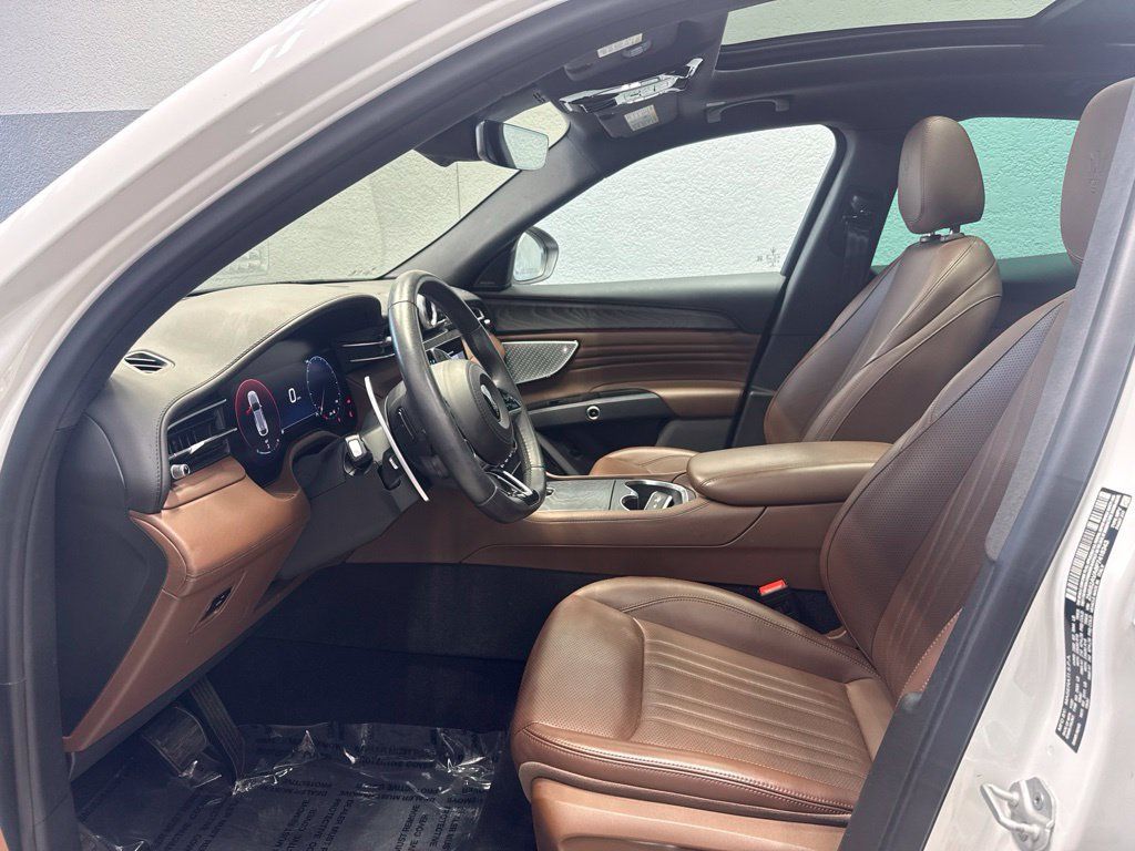 Used 2023 Maserati Grecale GT AWD/4WD image 12