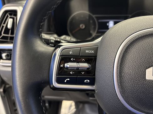Used 2022 Kia Sorento SX AWD/4WD image 15
