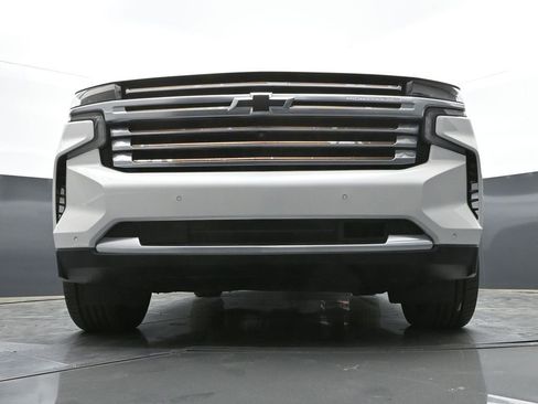 Used 2022 Chevrolet Suburban High Country w/ LPO, Illumination Package AWD/4WD image 50