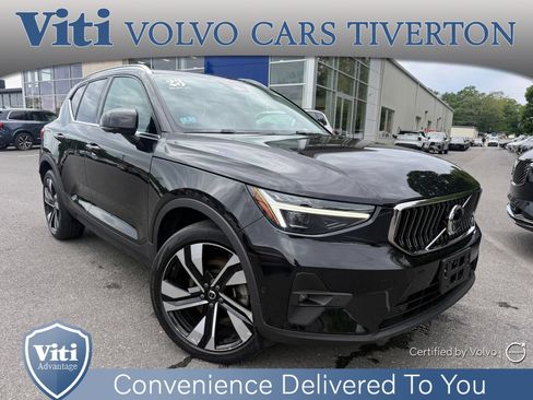 Certified 2023 Volvo XC40 B5 Ultimate w/ Protection Package Premier AWD/4WD image 1
