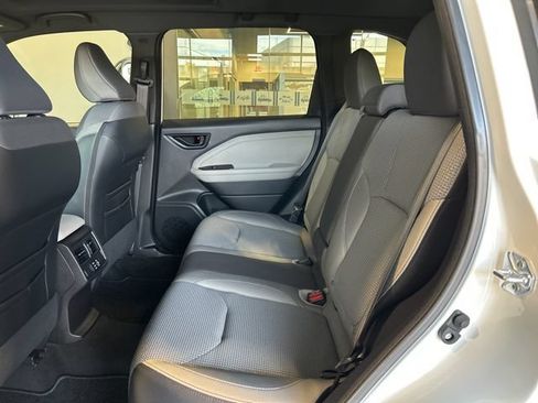 Used 2026 Subaru Forester Premium AWD/4WD image 26