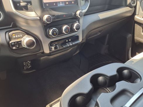 Used 2022 RAM 2500 Big Horn AWD/4WD image 26