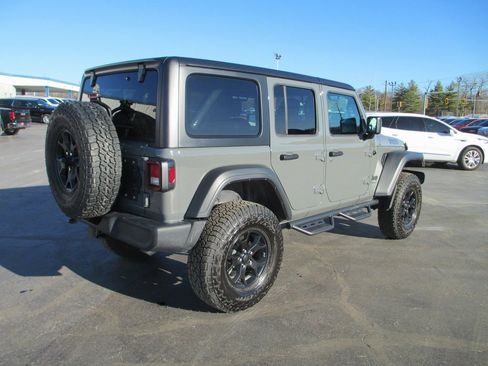 Used 2022 Jeep Wrangler Unlimited Sport image 5