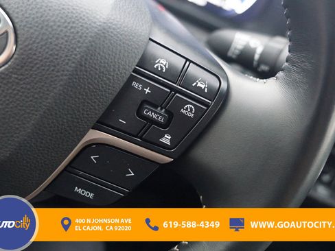 Used 2024 Toyota Crown XLE image 22