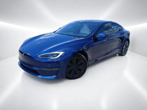 Used 2023 Tesla Model S Plaid AWD/4WD image 2