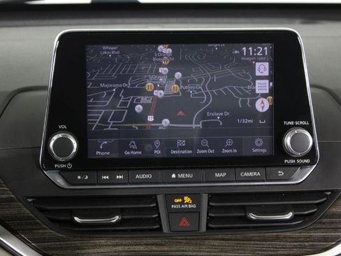 Certified 2020 Nissan Altima 2.0 Platinum FWD image 9