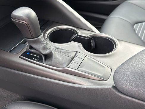 Used 2023 Toyota Camry SE image 27