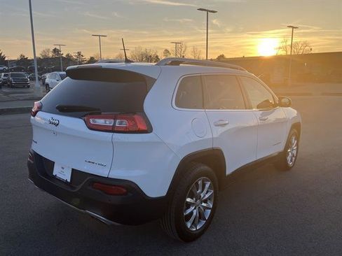 Used 2018 Jeep Cherokee Limited w/ Technology Group image 5