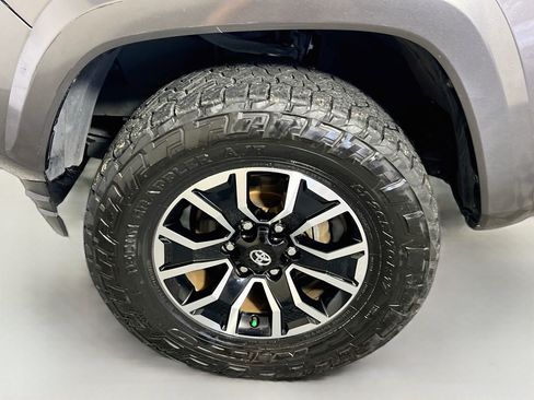 Used 2021 Toyota Tacoma TRD Sport RWD image 13