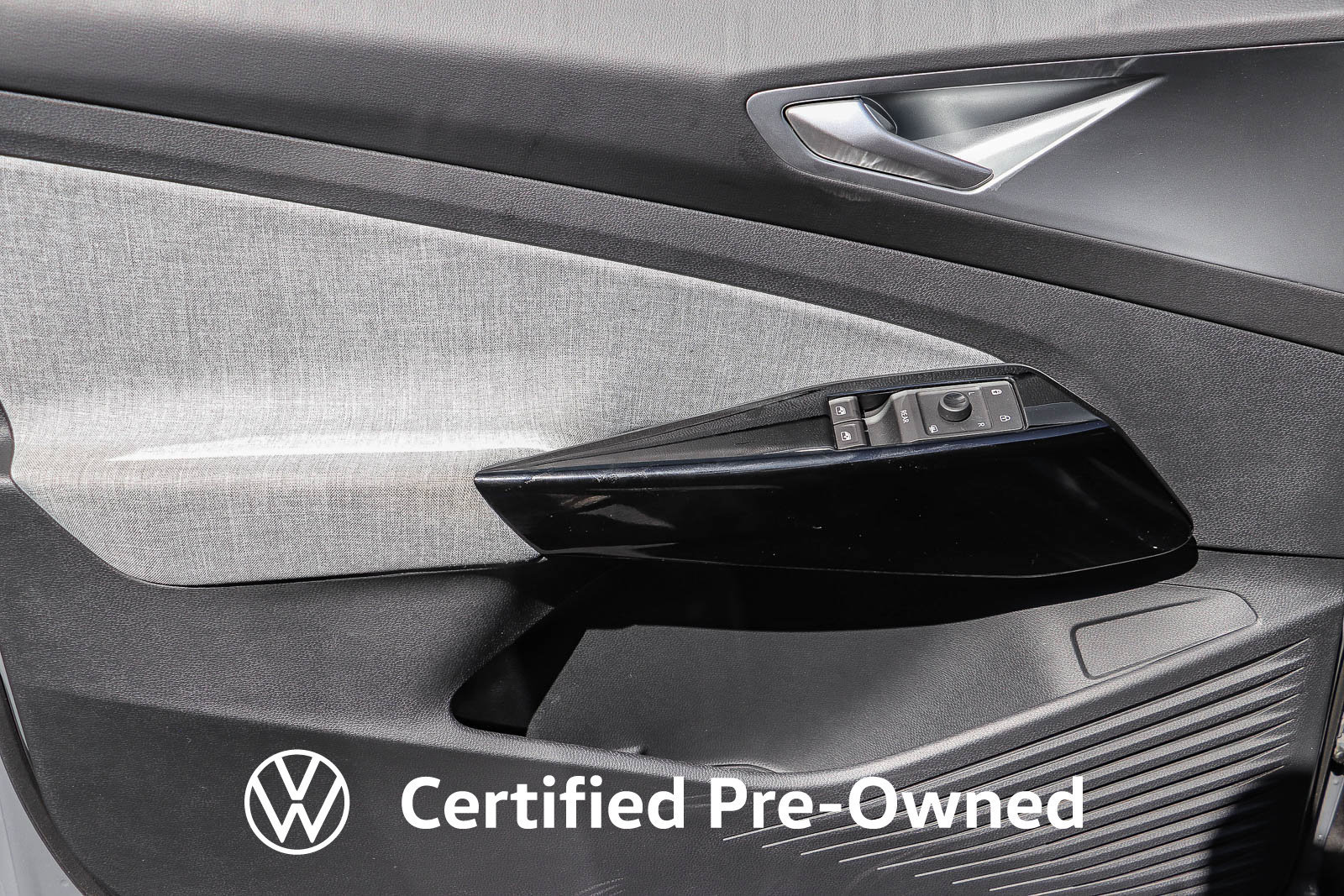 Certified 2023 Volkswagen ID.4 Pro RWD image 23
