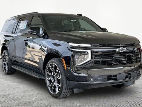 New 2026 Chevrolet Suburban RST w/ RST Capability Package AWD/4WD image 1