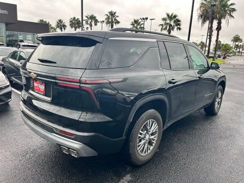 Used 2026 Chevrolet Traverse LT w/ LPO, Floor Liner Package FWD image 6