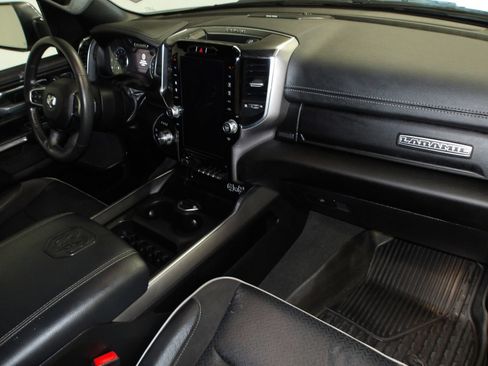 Used 2024 RAM 1500 Laramie AWD/4WD image 16