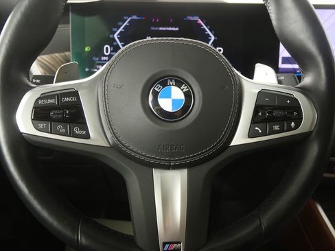 Used 2024 BMW X6 xDrive40i w/ Executive Package image 18