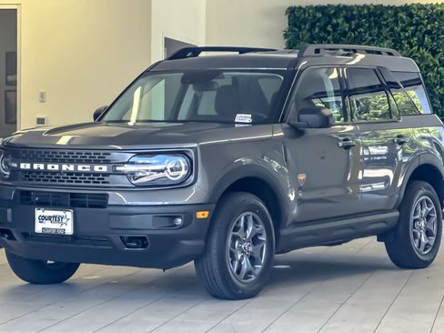 Certified 2022 Ford Bronco Sport Badlands w/ Premium Package AWD/4WD image 8