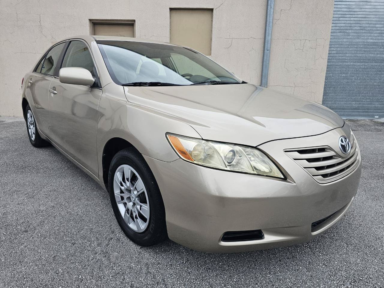 Used 2007 Toyota Camry LE FWD image 11