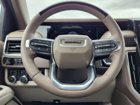New 2026 GMC Yukon XL Denali w/ Denali Reserve Package image 15