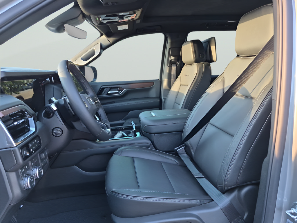 New 2026 GMC Yukon Denali w/ Denali Reserve Package AWD/4WD image 18