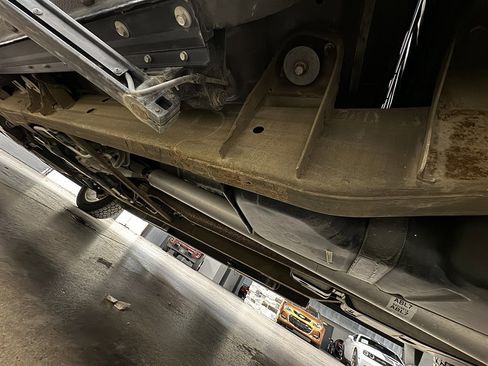 Used 2020 Chevrolet Silverado 1500 LTZ w/ LTZ Premium Package image 38