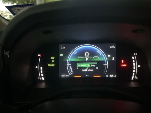 Used 2025 Toyota Camry LE w/ Convenience Package FWD image 3