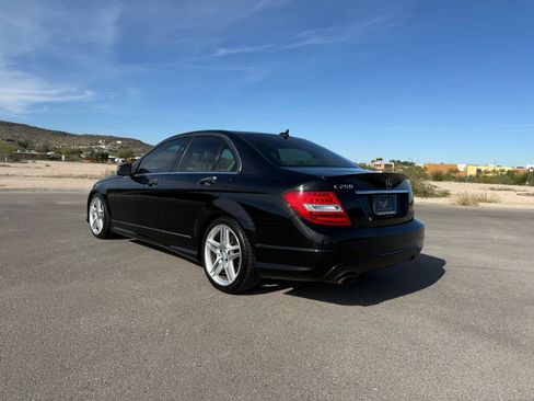 Used 2013 Mercedes-Benz C 250 Sedan w/ Multimedia Pkg image 3