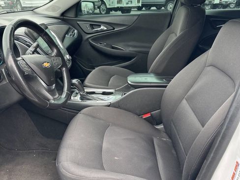 Used 2018 Chevrolet Malibu LT w/ Redline Edition image 7