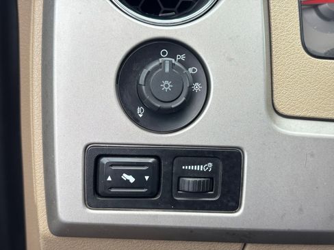 Used 2010 Ford F150 Lariat AWD/4WD image 28