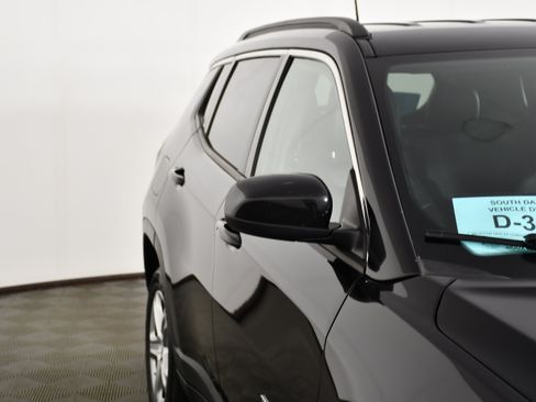 Used 2024 Jeep Compass Latitude AWD/4WD image 14
