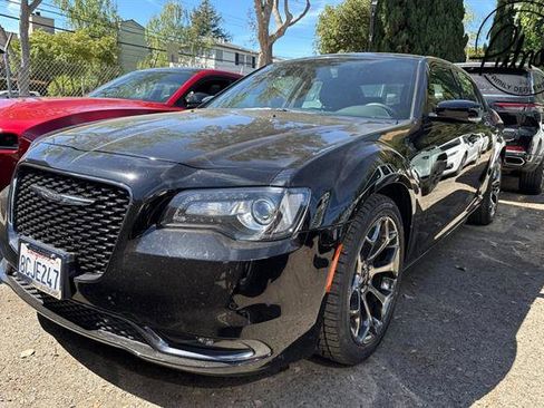 Used 2018 Chrysler 300 S w/ 300S Premium Group 2 image 1