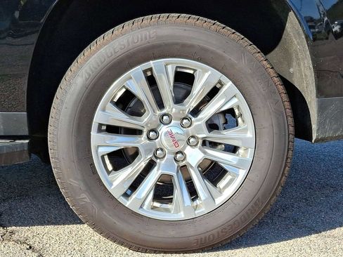 Used 2024 GMC Yukon XL Denali image 39