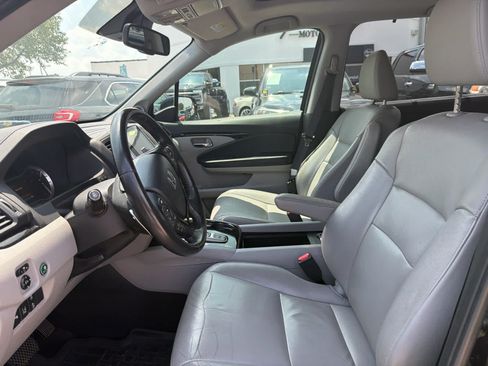 Used 2016 Honda Pilot Touring image 5