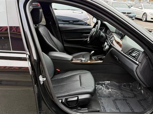 Used 2015 BMW 320i xDrive Sedan image 8