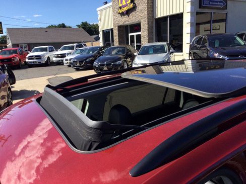 Used 2018 Volkswagen Tiguan SE w/ Panoramic Sunroof Package AWD/4WD image 45