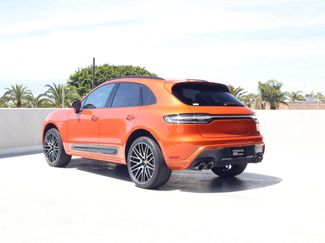 Certified 2025 Porsche Macan video 3