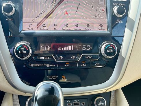 Used 2022 Nissan Murano SL w/ SL Moonroof Package FWD image 16