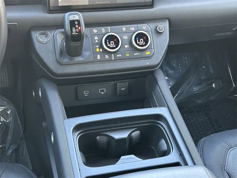 Used 2024 Land Rover Defender 130 Outbound image 20