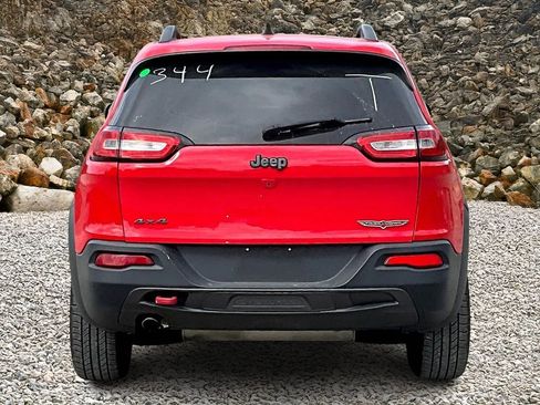 Used 2017 Jeep Cherokee Trailhawk w/ Comfort/Convenience Group image 4