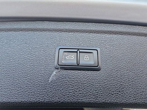Used 2023 Audi Q5 2.0T Premium Plus image 25