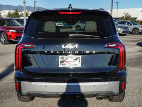 Used 2023 Kia Telluride S image 7