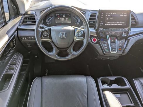 Used 2023 Honda Odyssey Elite image 16