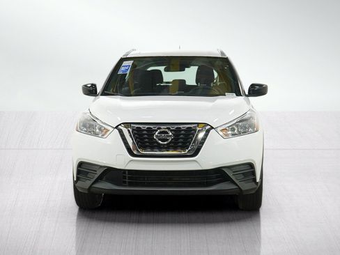 Used 2019 Nissan Kicks S FWD image 8