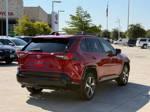 Used 2025 Toyota RAV4 SE AWD/4WD image 6