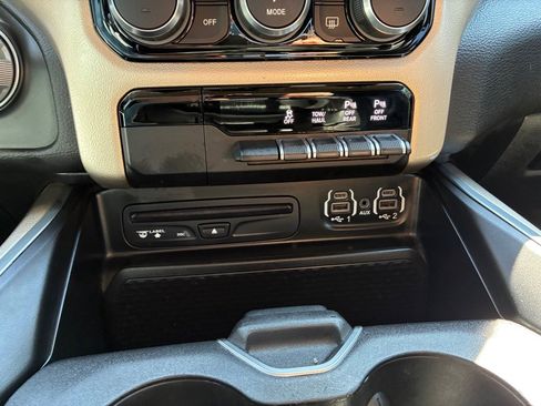 Used 2019 RAM 1500 Laramie image 34